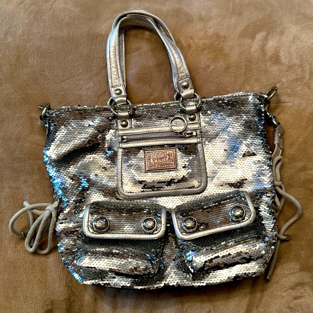 Coach Poppy sequence bag